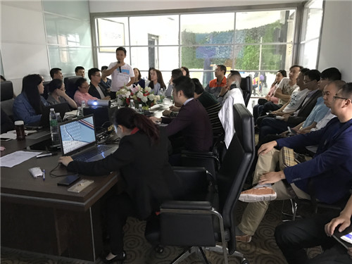成都牛商会举行继西南片区扒皮师考证培训后的首次“扒皮会”-香蕉成人在线网站欧迪实录
